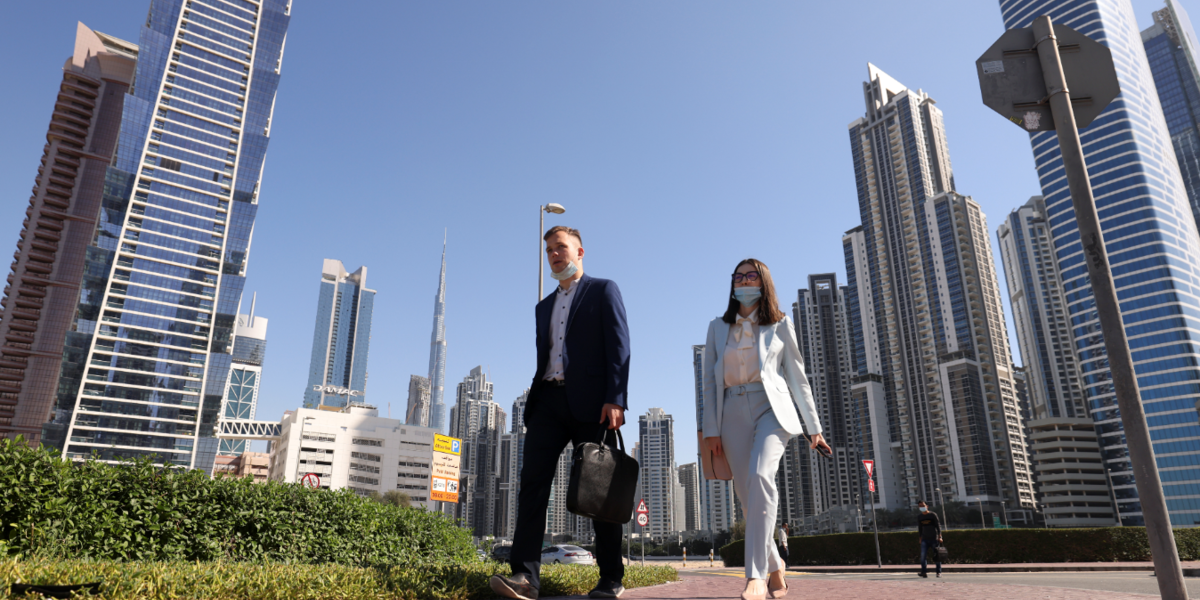 Looking for the best real estate brokers in Dubai? Serendib Realty offers expert guidance, transparent deals, and personalized solutions for off-plan and ready properties. Invest in Dubai with confidence and clarity.